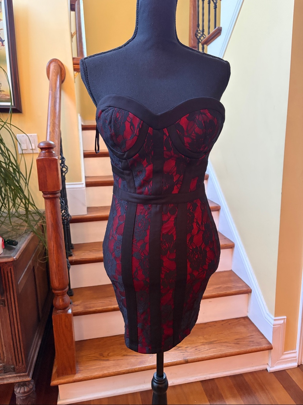 2B Bebe Strapless Black Lace Dress with Red Underlay